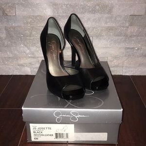 Black leather peep toe pump